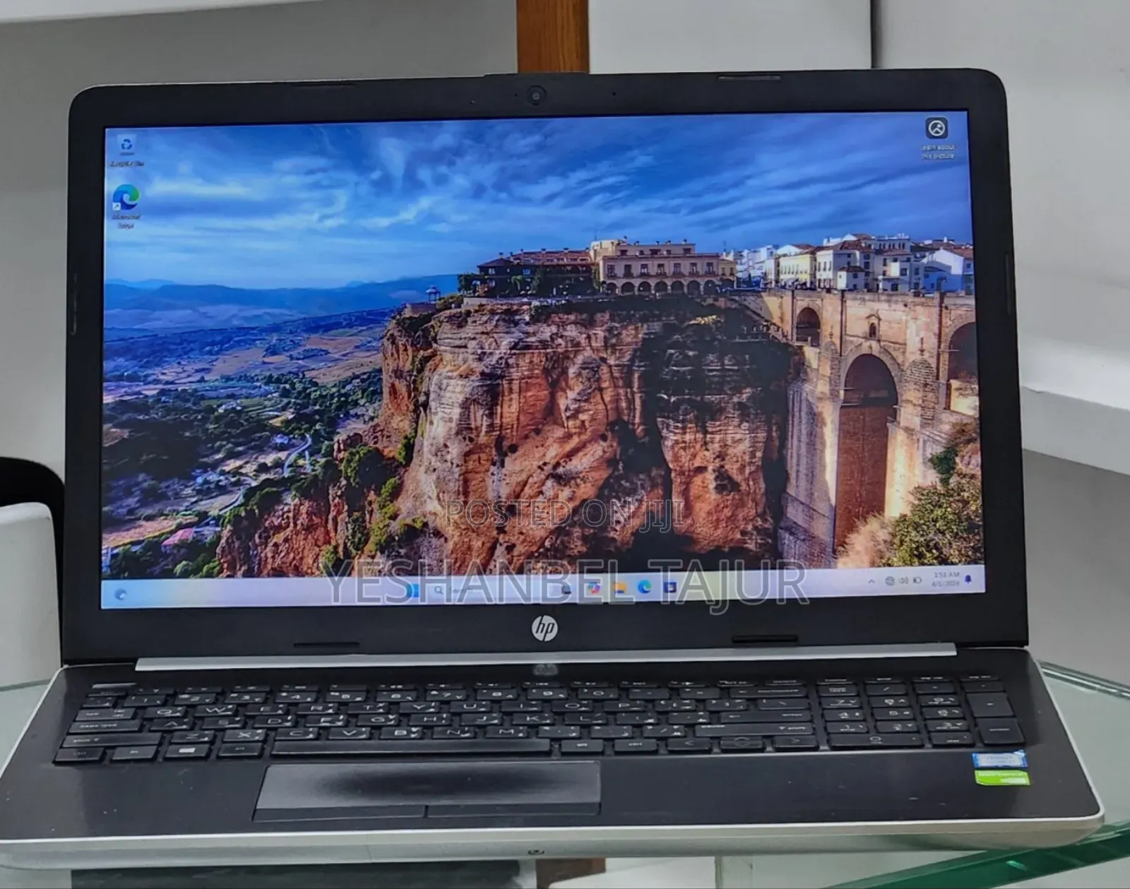 New Laptop HP Stream Notebook 8GB Intel Core i7 HDD 1T