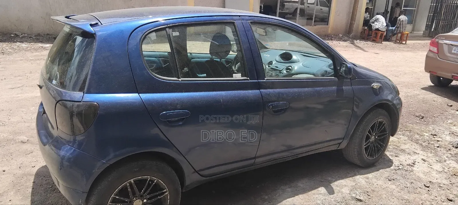 Toyota Vitz 2000 Blue