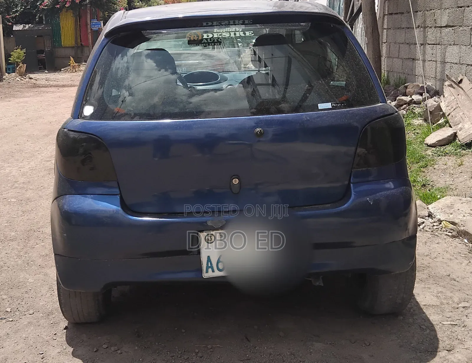 Toyota Vitz 2000 Blue