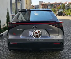 Toyota bZ4X 71.4 kWh AWD 2023 Gray
