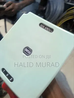 Manual Changeover Switch (1-0-2 Rotary Switch)