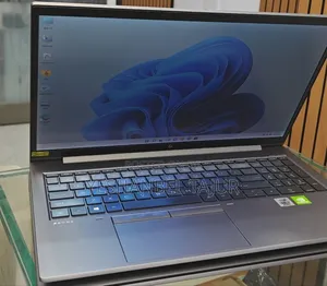 New Laptop HP ZBook Power G7 16GB Intel Core i7 SSD 512GB
