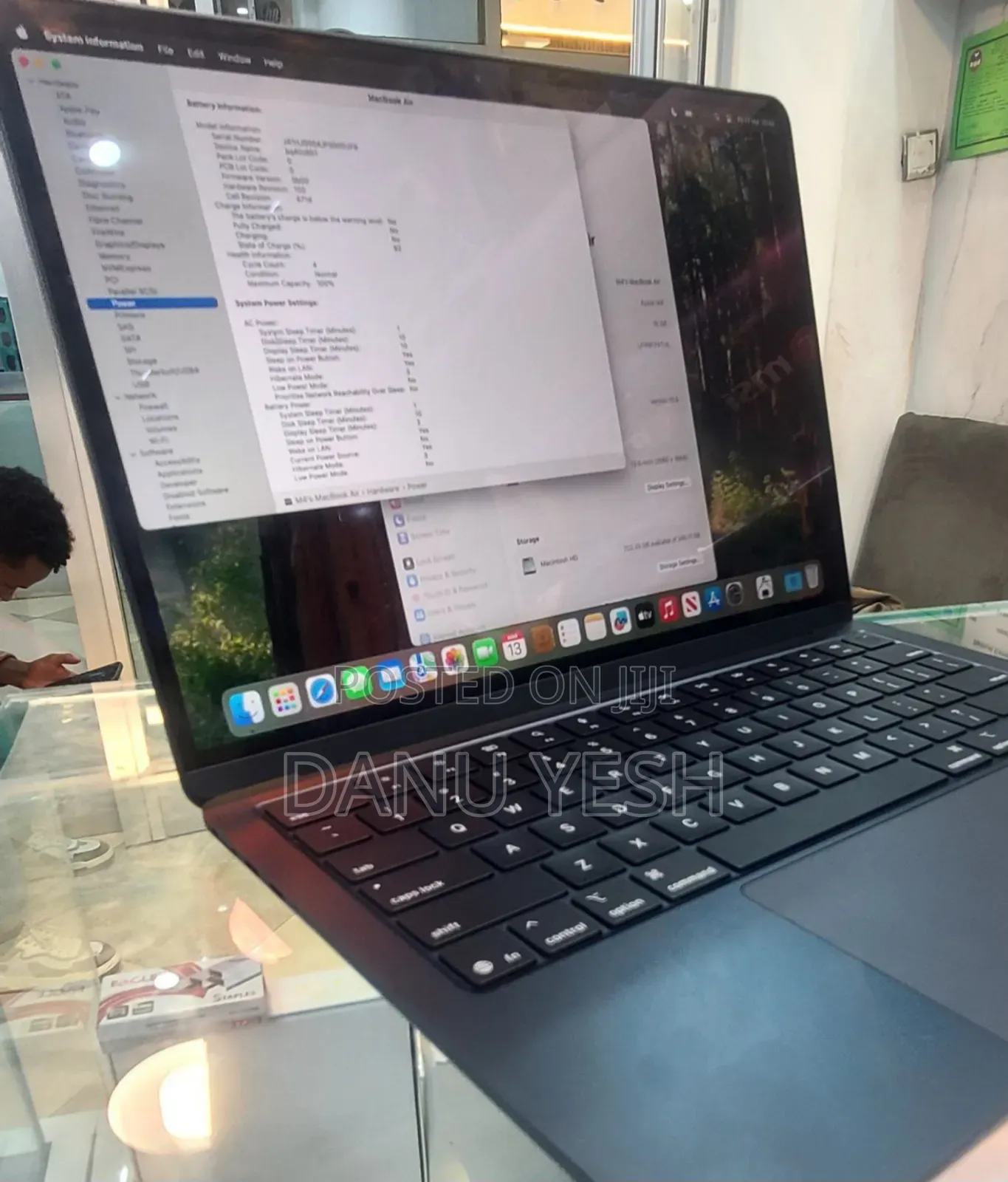 New Laptop Apple MacBook Air 2025 M4 13-inch 16GB Apple M4 SSD 256GB