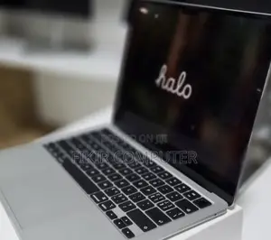 New Apple MacBook Air 2025 M4 13-inch 16GB Intel Core M2 SSD 256GB