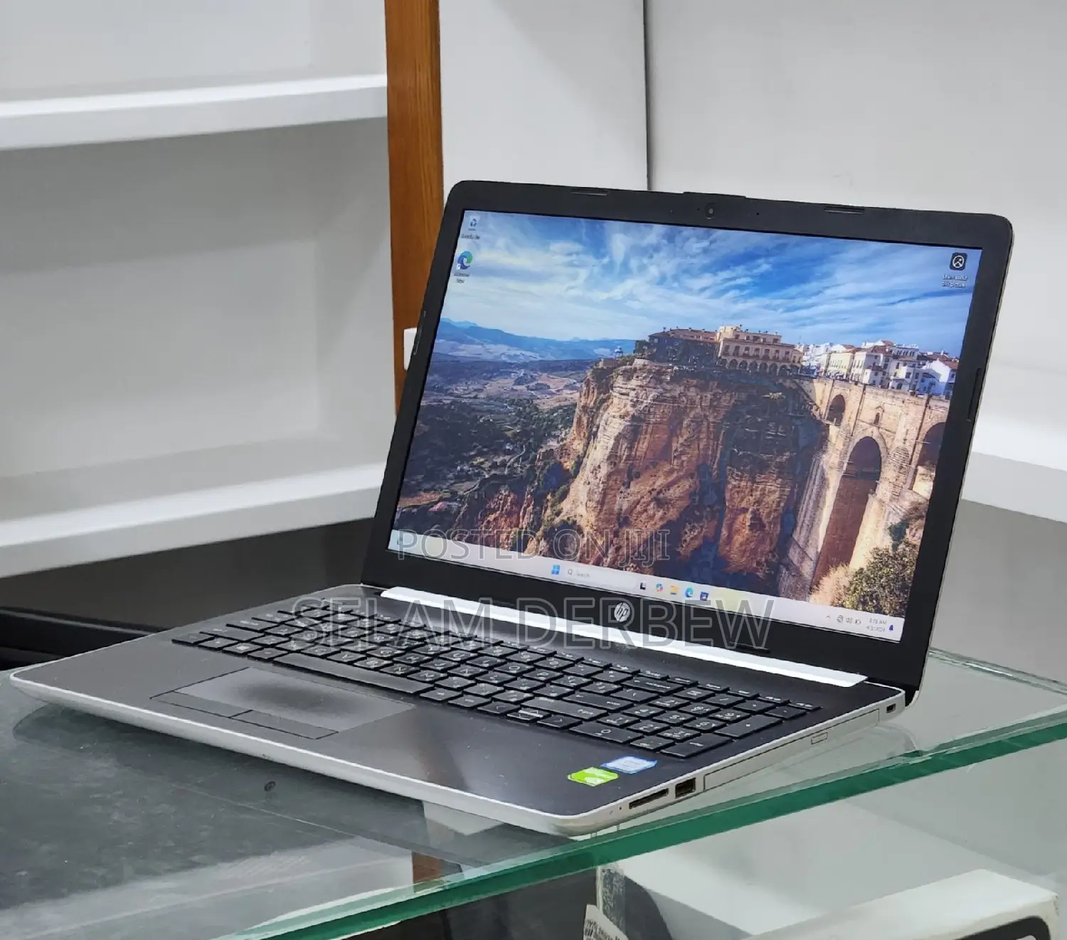 New Laptop HP Stream Notebook 8GB Intel Core i7 HDD 1T