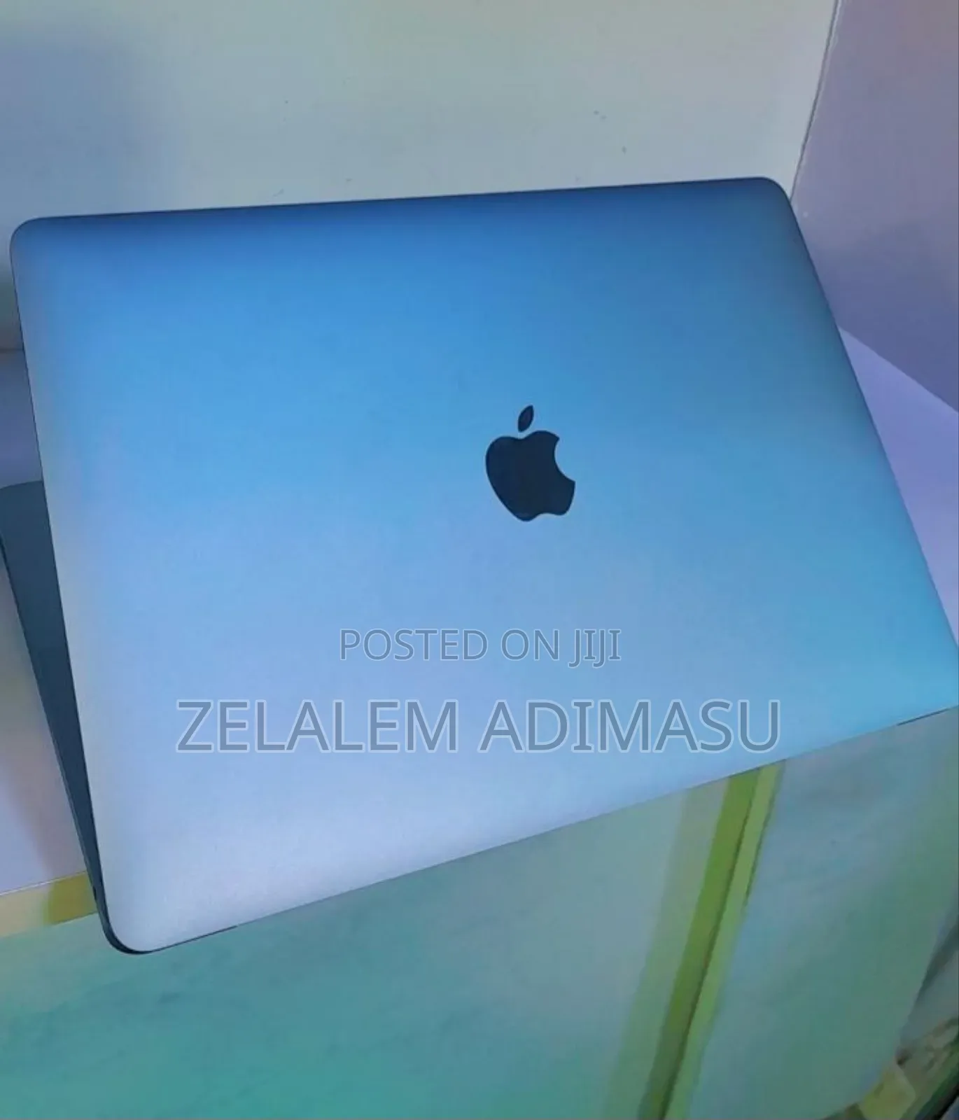 New Laptop Apple MacBook Air 2020 M1 8GB Apple M1 SSD 256GB