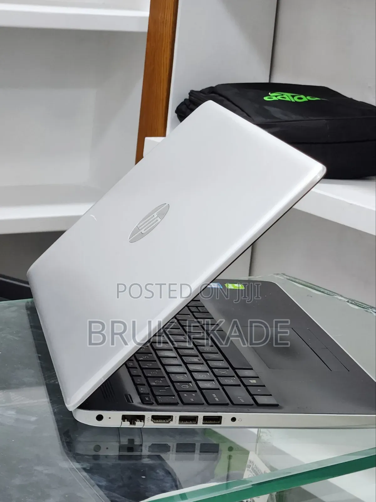 New Laptop HP Stream Notebook 8GB Intel Core i7 SSD 1T