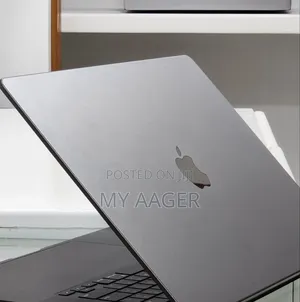 New Laptop Apple MacBook Pro 2019 16GB Intel Core i5 SSD 512GB