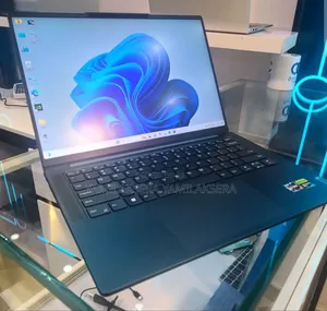 New Laptop Lenovo Yoga 7i 32GB Intel Core i7 SSD 1T
