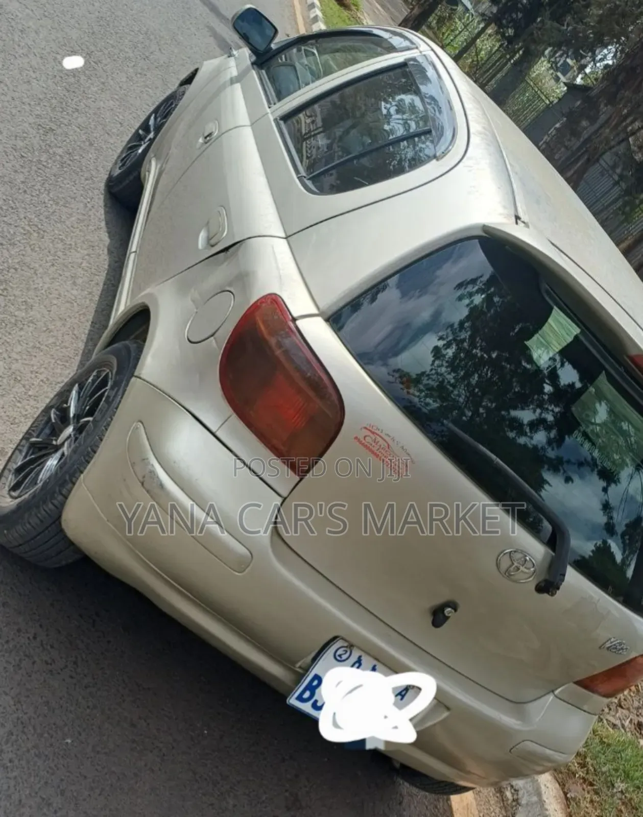 Toyota Vitz 2002 Blue