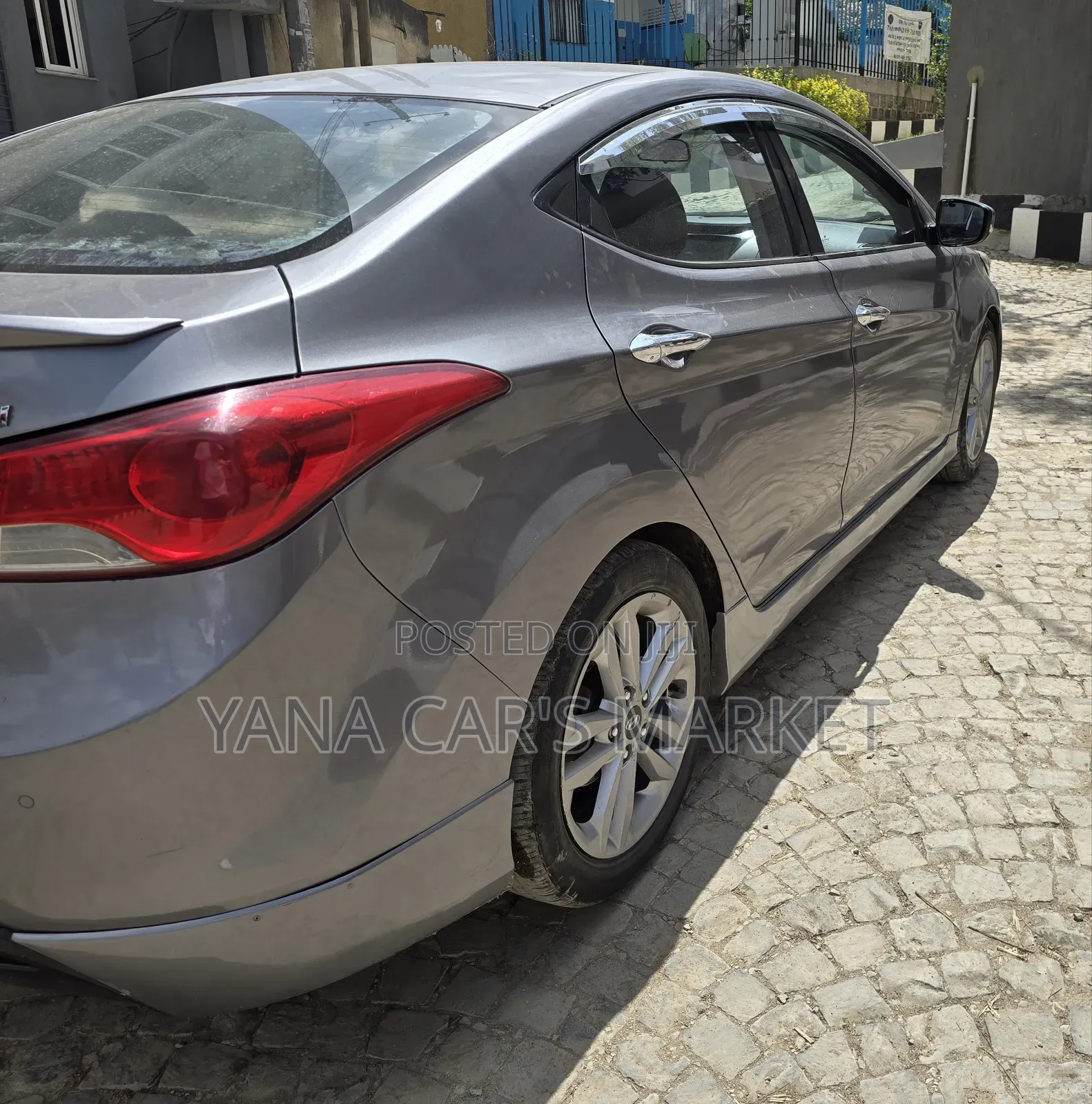 Hyundai Avante 2012 Gray
