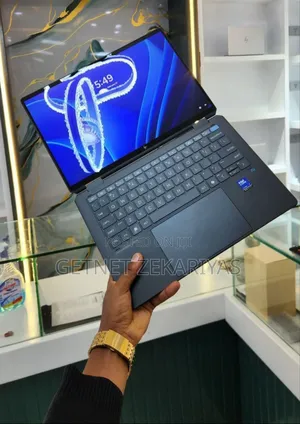 New Laptop HP OmniBook X Flip 14" 16GB Intel Core Ultra 7 SSD 1T