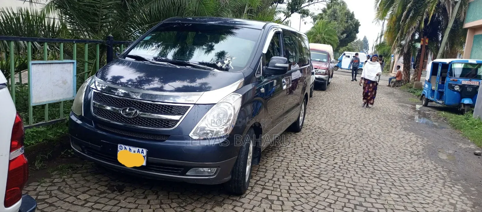 Hyundai Starex 2015 Blue