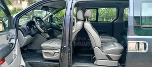 Hyundai Starex 2015 Blue