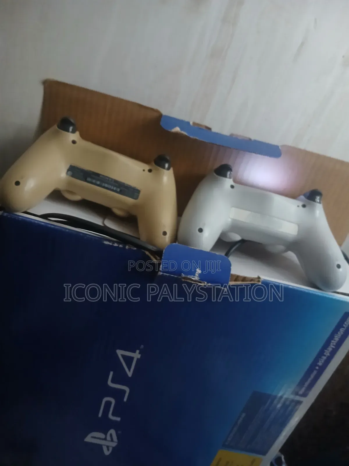 Packed Palystation 4slim With Two Original Joystik Iconic Playstation