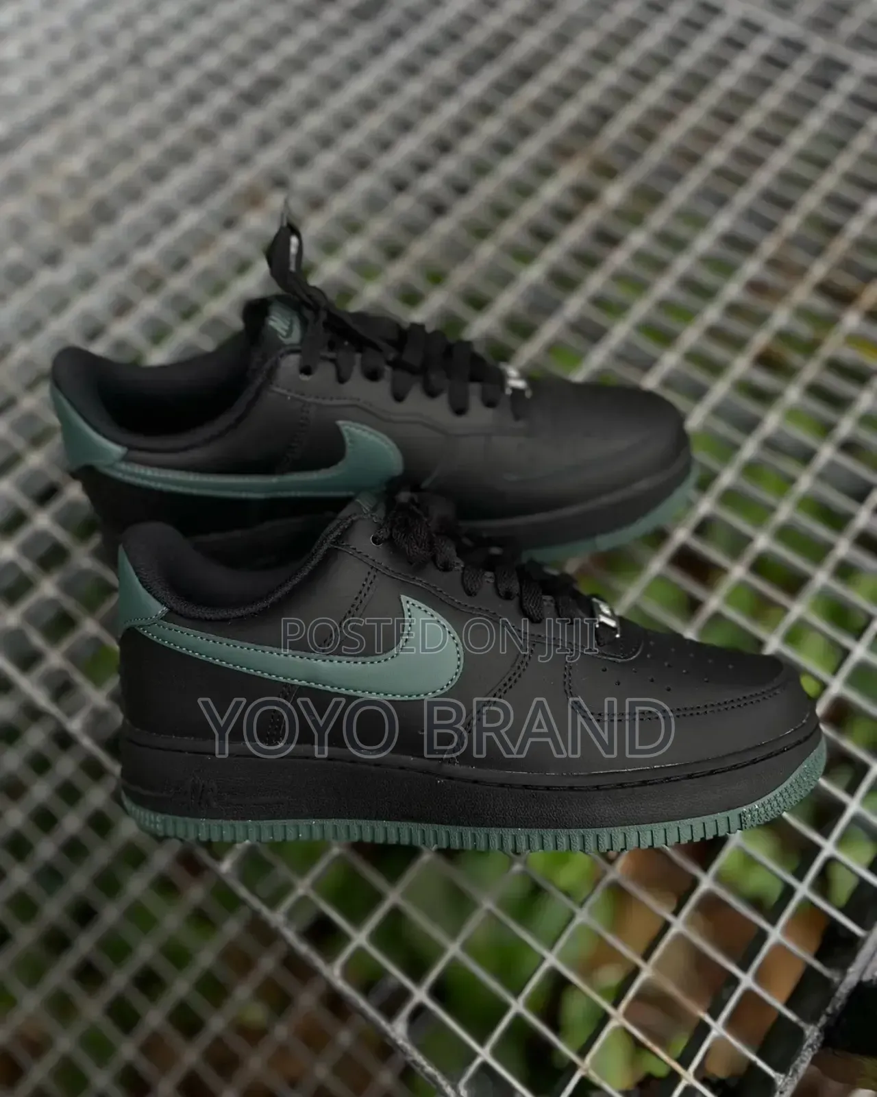Nike Air Force 1 ’07 Black/Vintage Green Fashion Sneaker