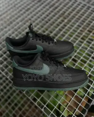 Nike Air Force 1 ’07 Black/Vintage Green Fashion Sneaker