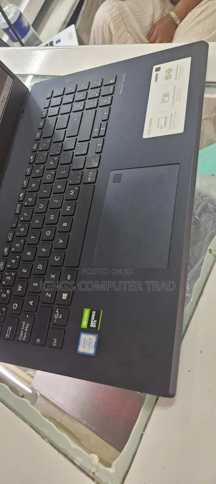 New Laptop Asus VivoBook 15 X505BA 8GB Intel Core i5 SSD 512GB