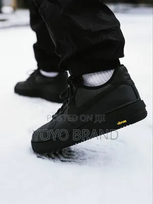 Nike Air Force 1gore-Tex Vibram Black Fashion Sneaker