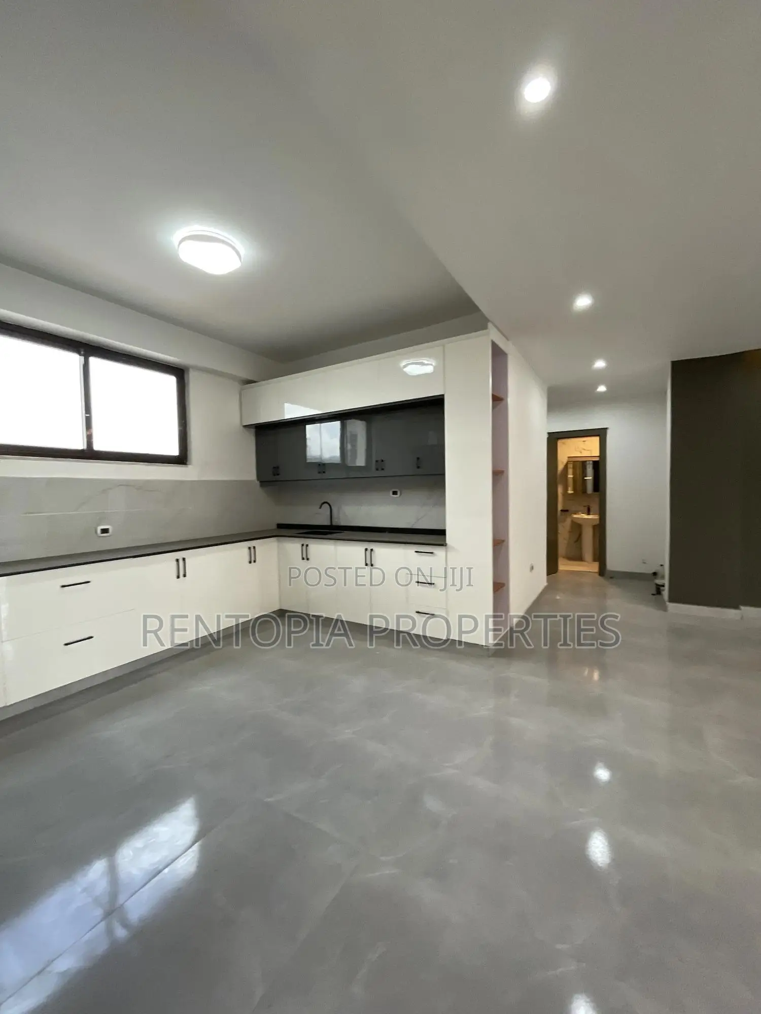 4bdrm Apartment in Yeka for rent