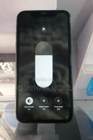 New Apple iPhone 11 64 GB Blue