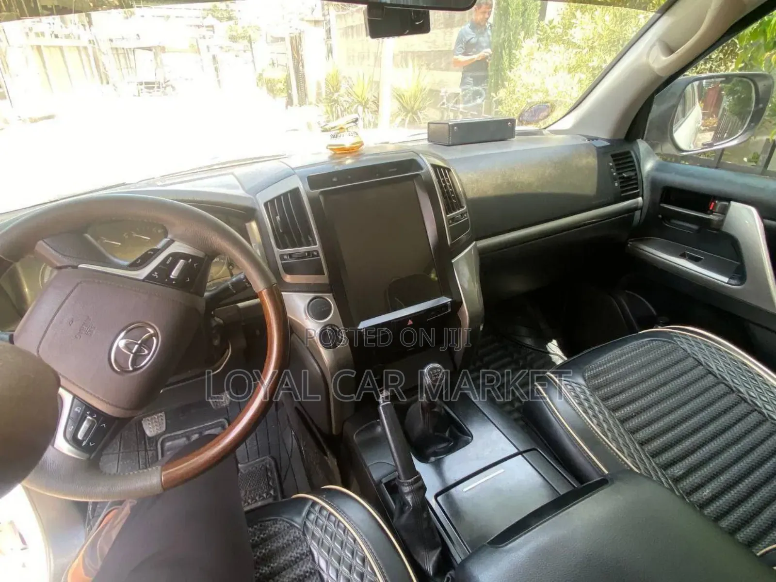 Toyota Land Cruiser 4.6 V8 GX 2012 White