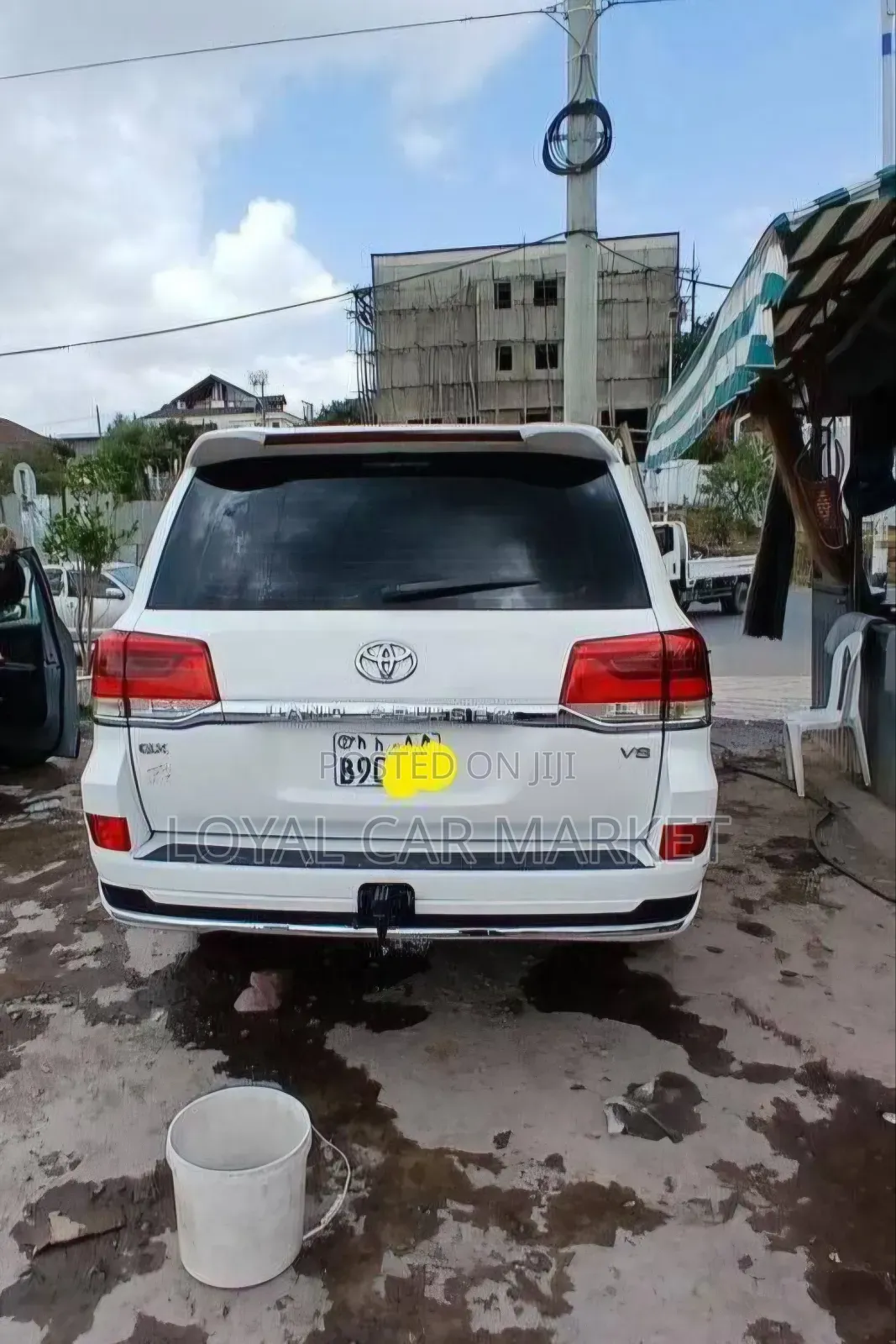 Toyota Land Cruiser 4.6 V8 GX 2012 White