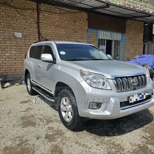 Toyota Land Cruiser Prado 2014 Silver