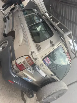 Toyota Land Cruiser 2007 Gold