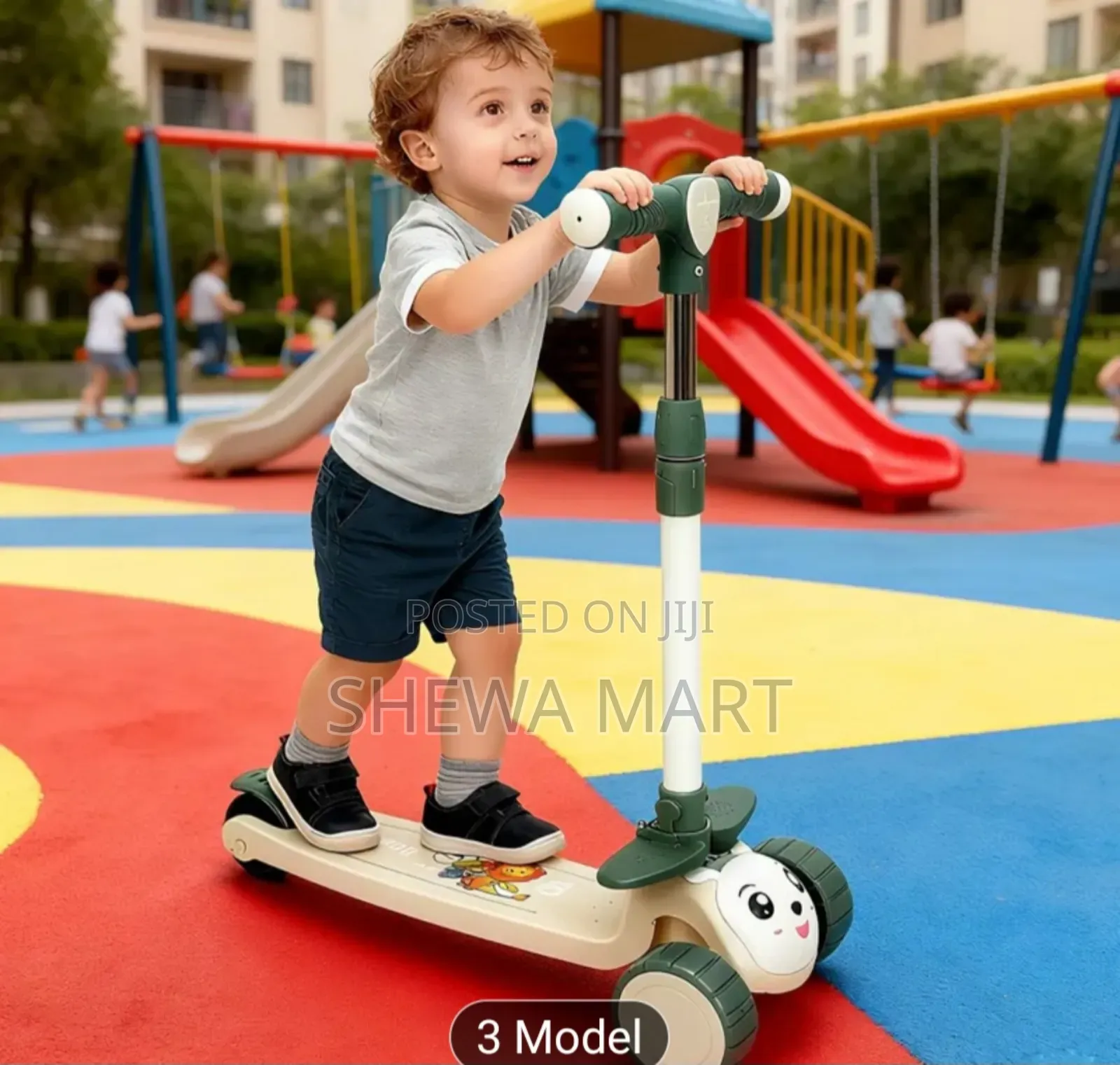 A Foldable Scooter With a Pedal Pattern, Shipped Randomly Without a Ba
