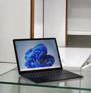 New Laptop Microsoft Surface 16GB Intel Core i7 SSD 512GB