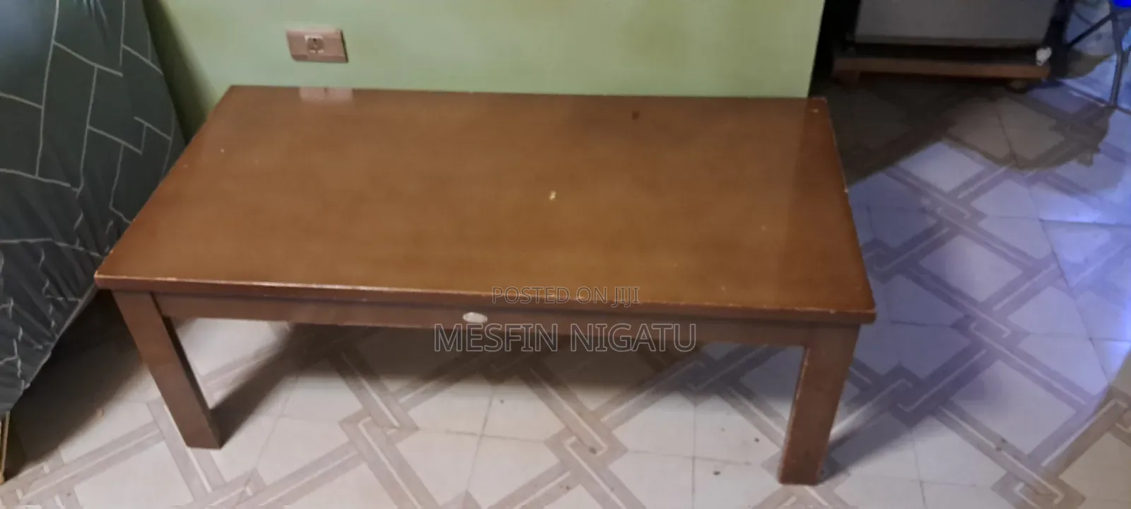 Gm Sofa Table