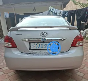Toyota Yaris 2009 Silver