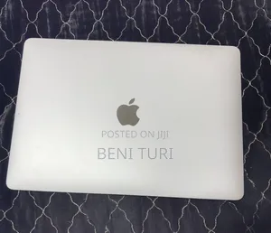 New Laptop Apple MacBook Pro 2017 8GB Intel Core i5 SSD 256GB