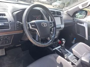 Toyota Land Cruiser Prado 2.8 2020 Silver