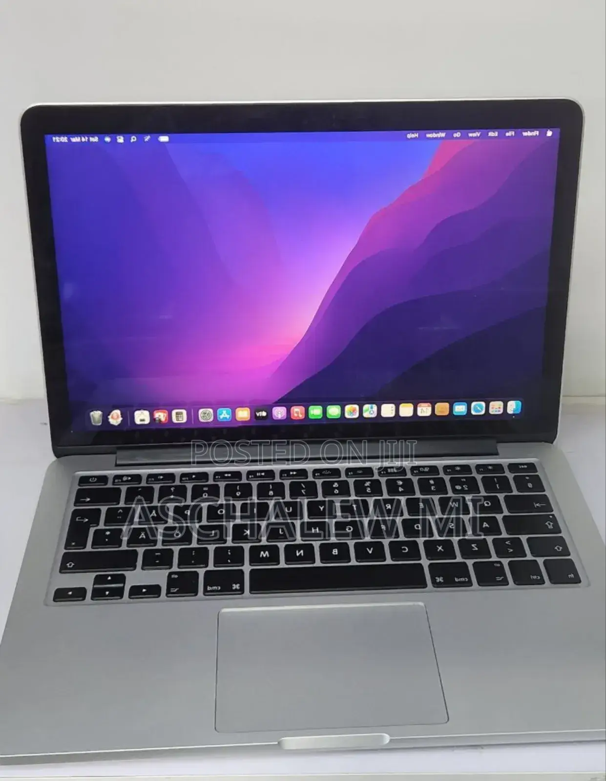 New Laptop Apple MacBook Pro 2015 16GB Intel Core i5 SSD 512GB