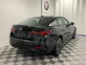 New BMW i4 eDrive40 2024 Black