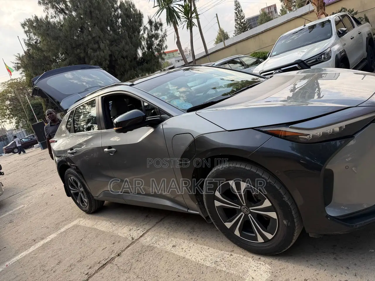 Toyota bZ4X Limited AWD 2024 Gray