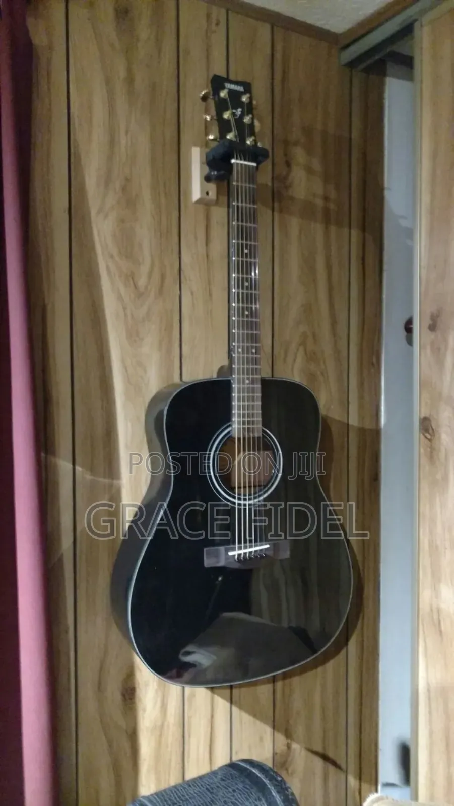 Yamaha F6000 Guitar