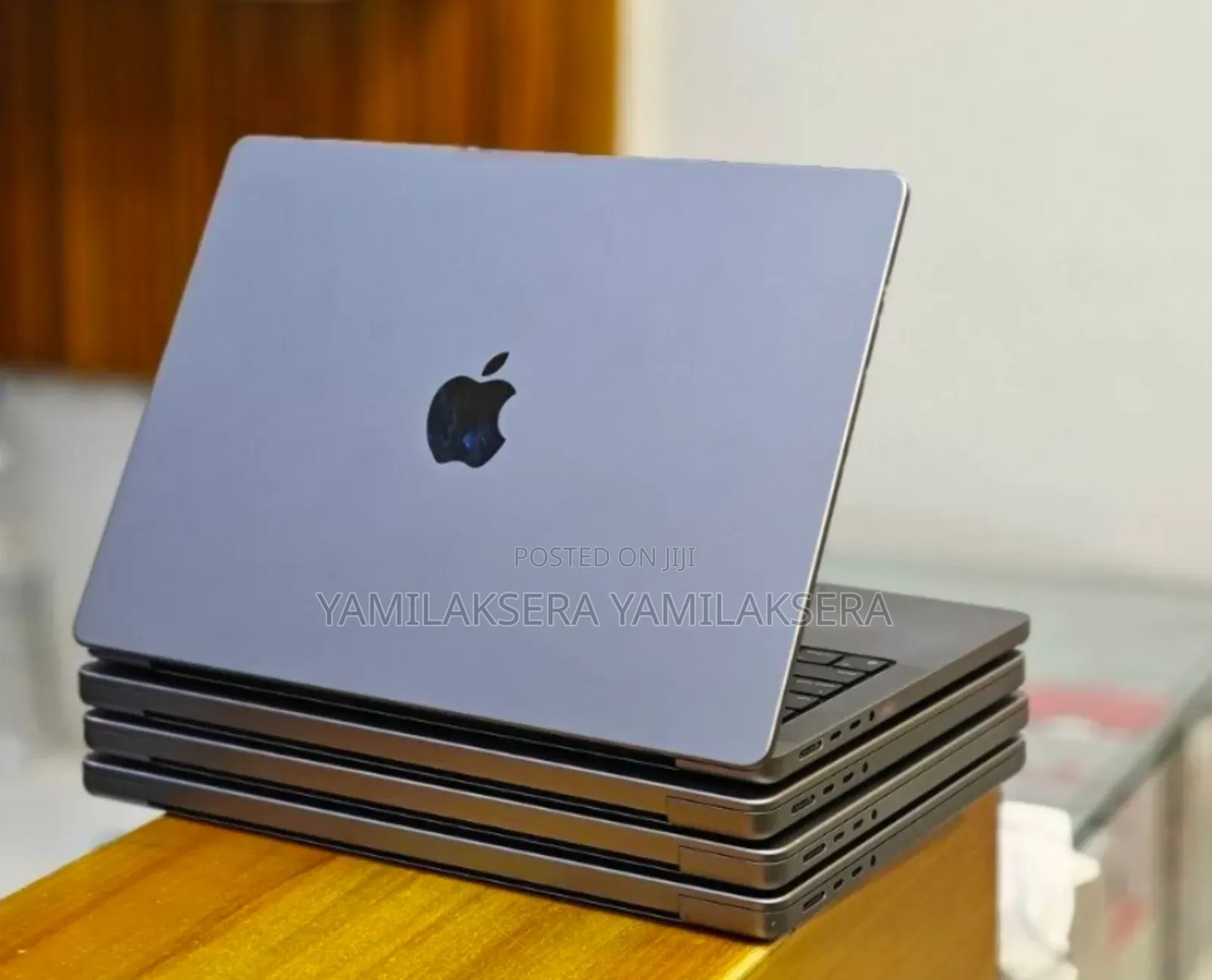 New Laptop Apple MacBook Pro M1 32GB Apple M1 Pro SSD 512GB