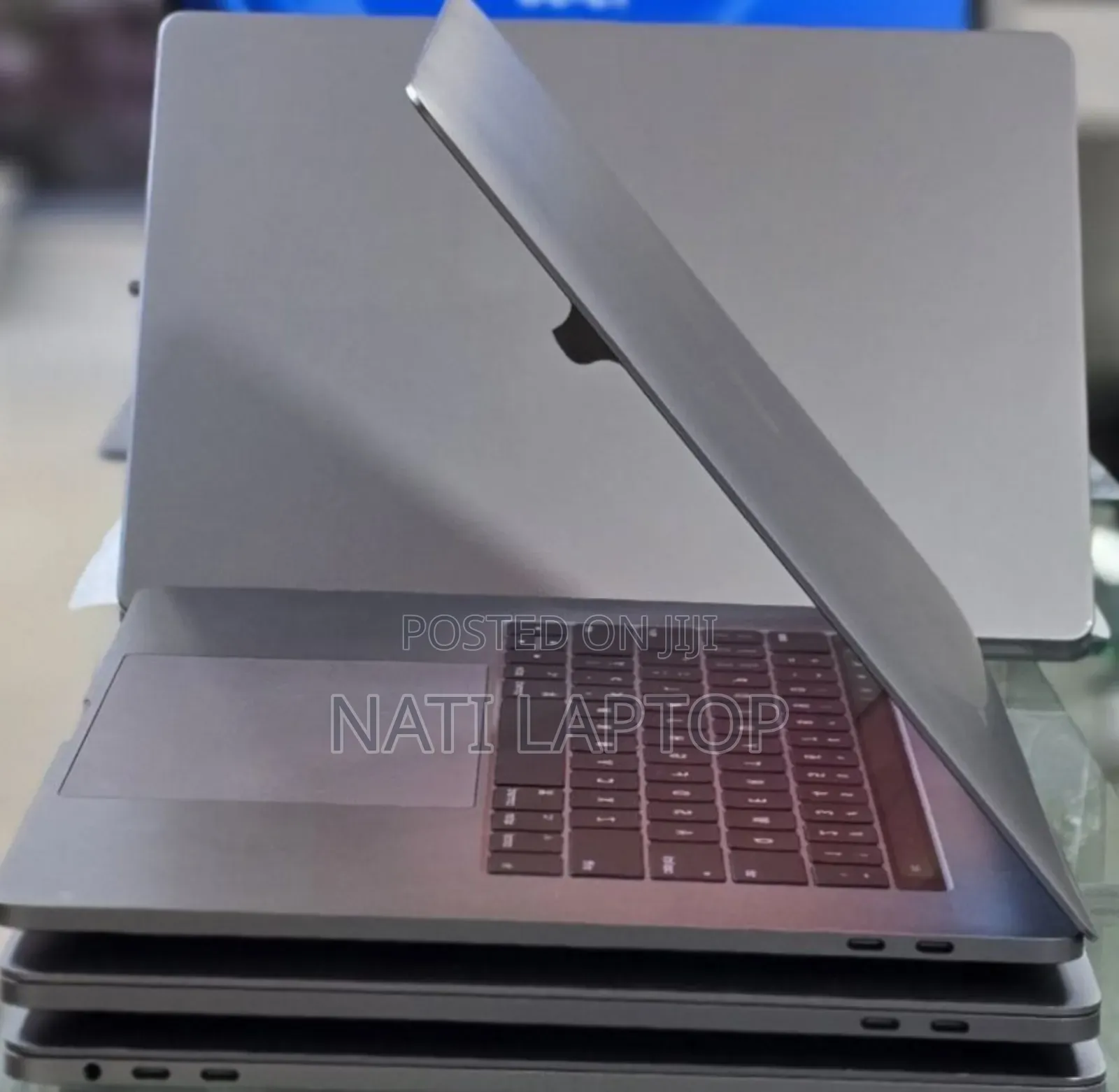 New Laptop Apple MacBook Pro 2019 16GB Intel Core i7 SSD 512GB