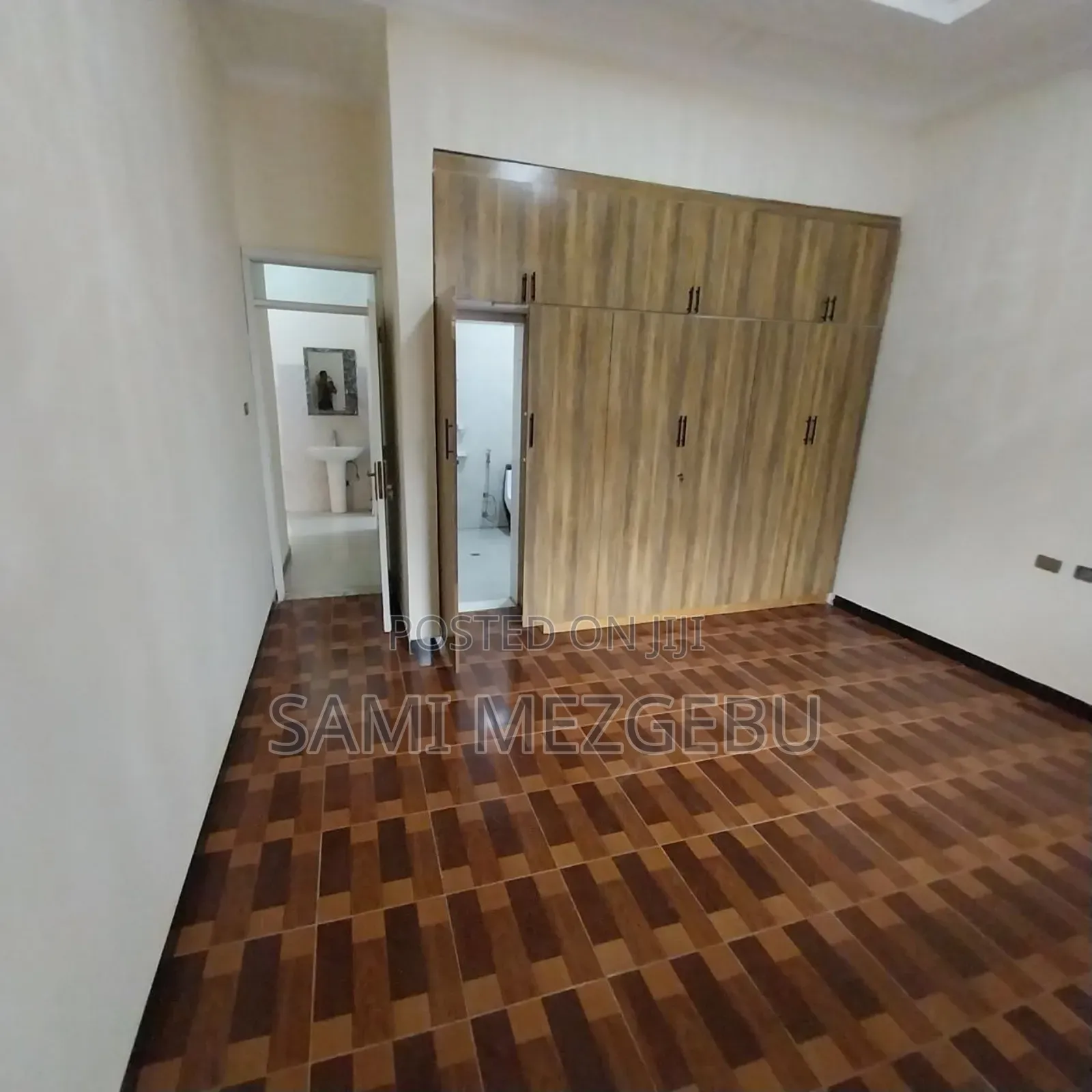 Furnished 5bdrm Farm House in ወሰን, Yeka for sale