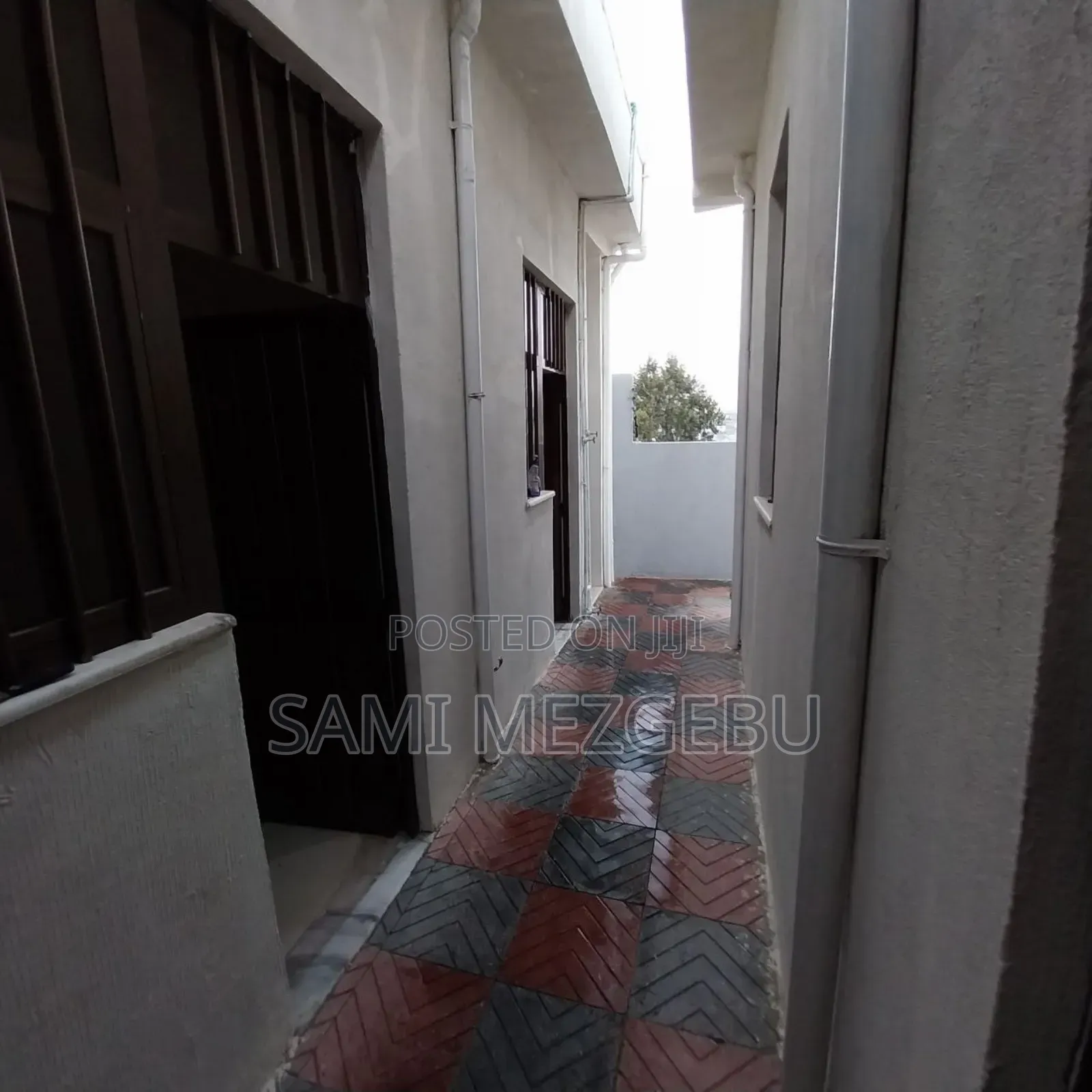 Furnished 5bdrm Farm House in ወሰን, Yeka for sale