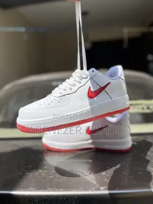 Nike Air Force 1