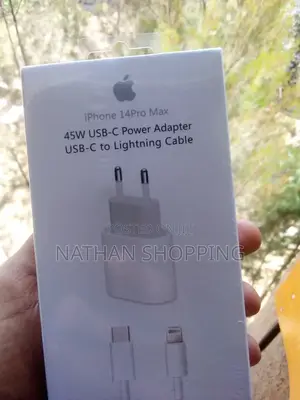 iPhone 14 Pro Max Charger: 45w Super Fast Charger.