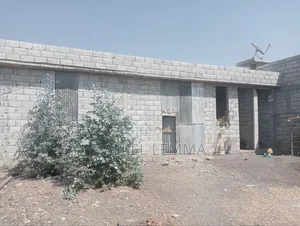 2 BDRM Service House, Oromia-Finfinne for Sale