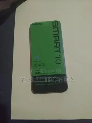 New Infinix Smart 10 64 GB Silver