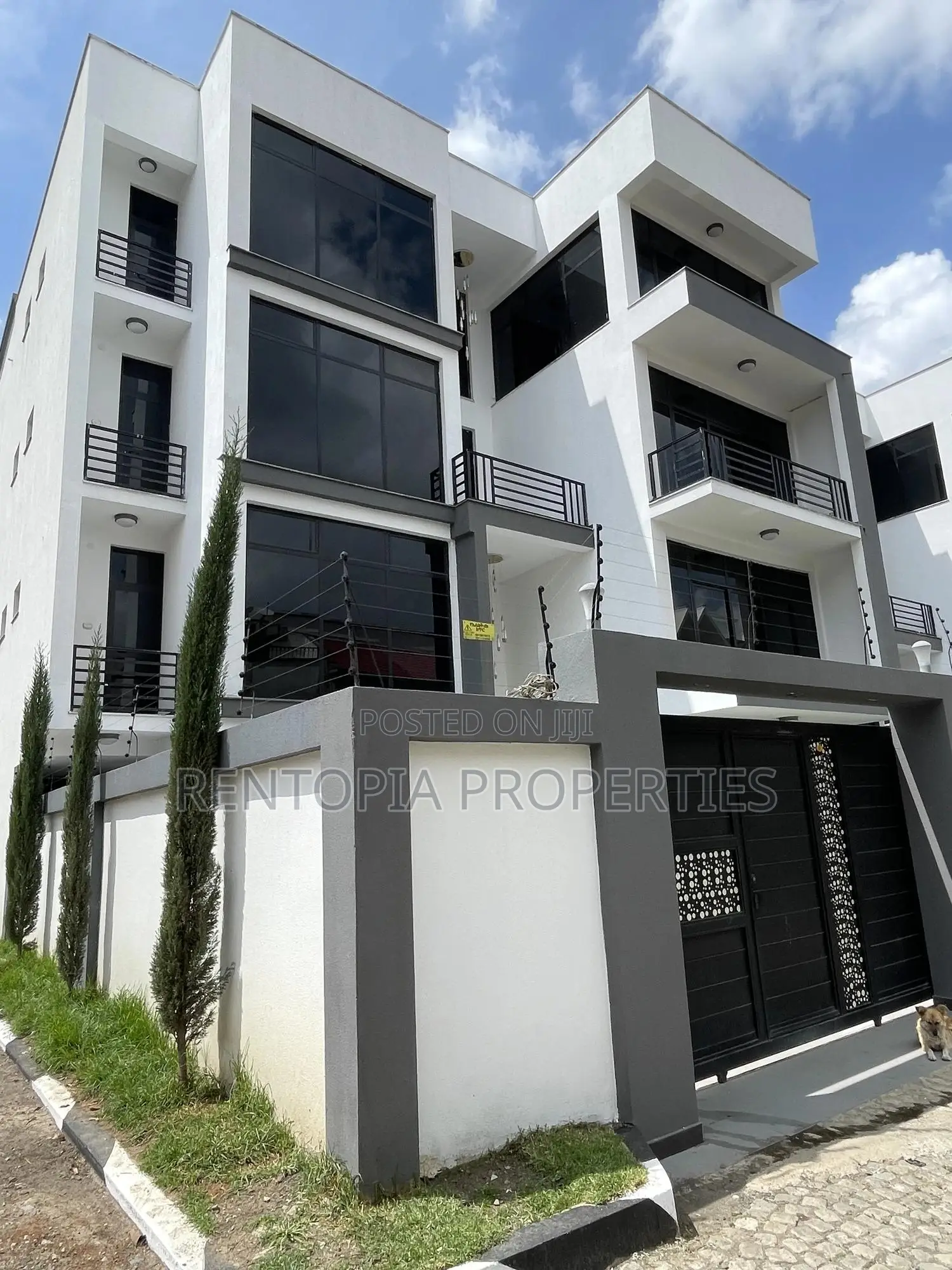 7bdrm House in Bole for sale