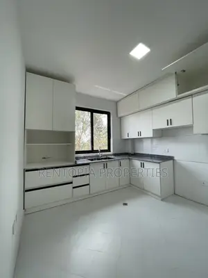 3bdrm Apartment in Yeka for rent