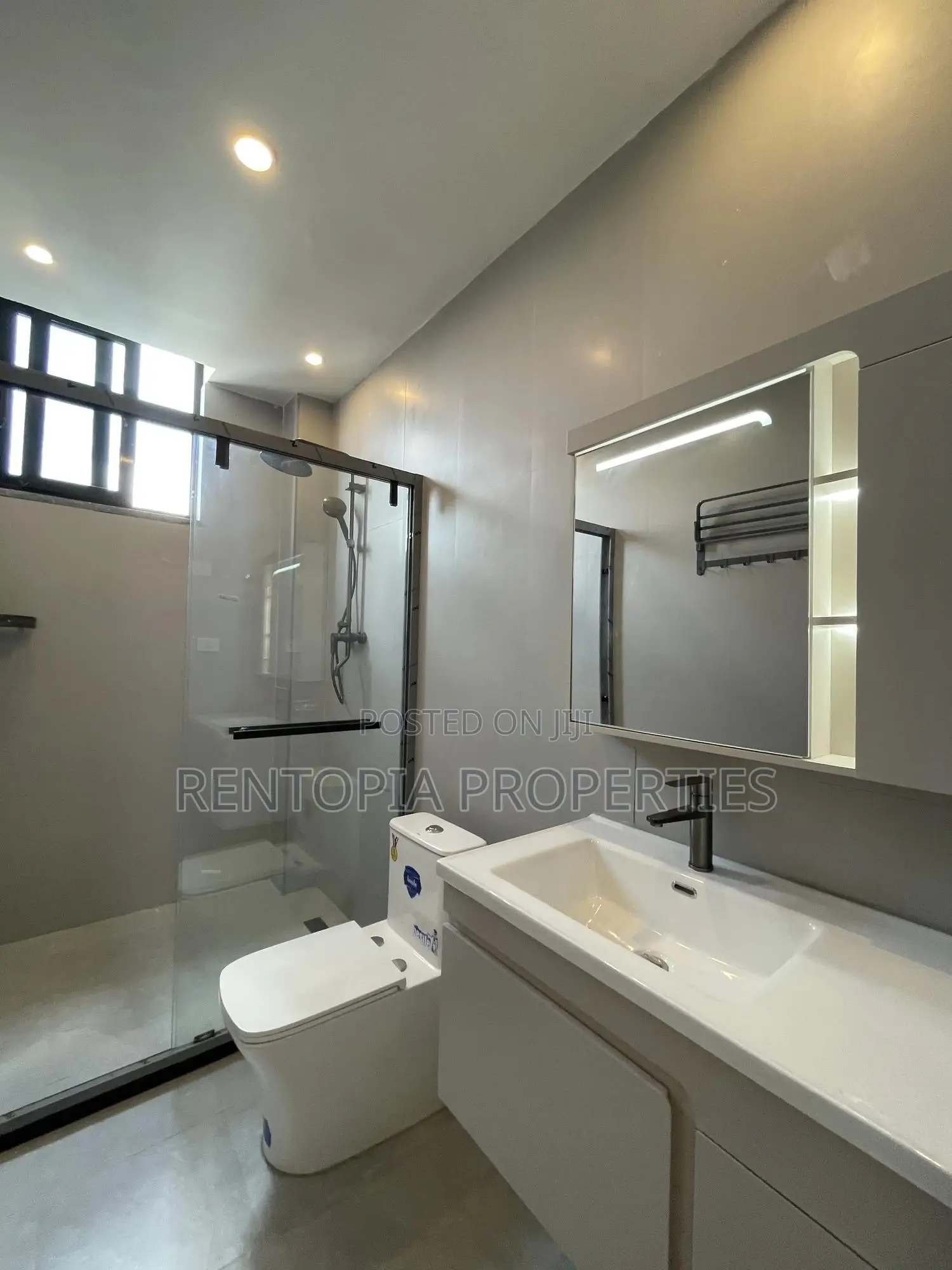 3bdrm Apartment in Yeka for rent